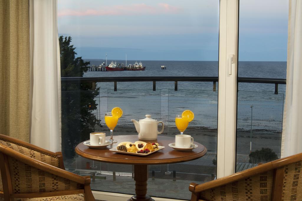 Hotel Piren Puerto Madryn Exterior photo