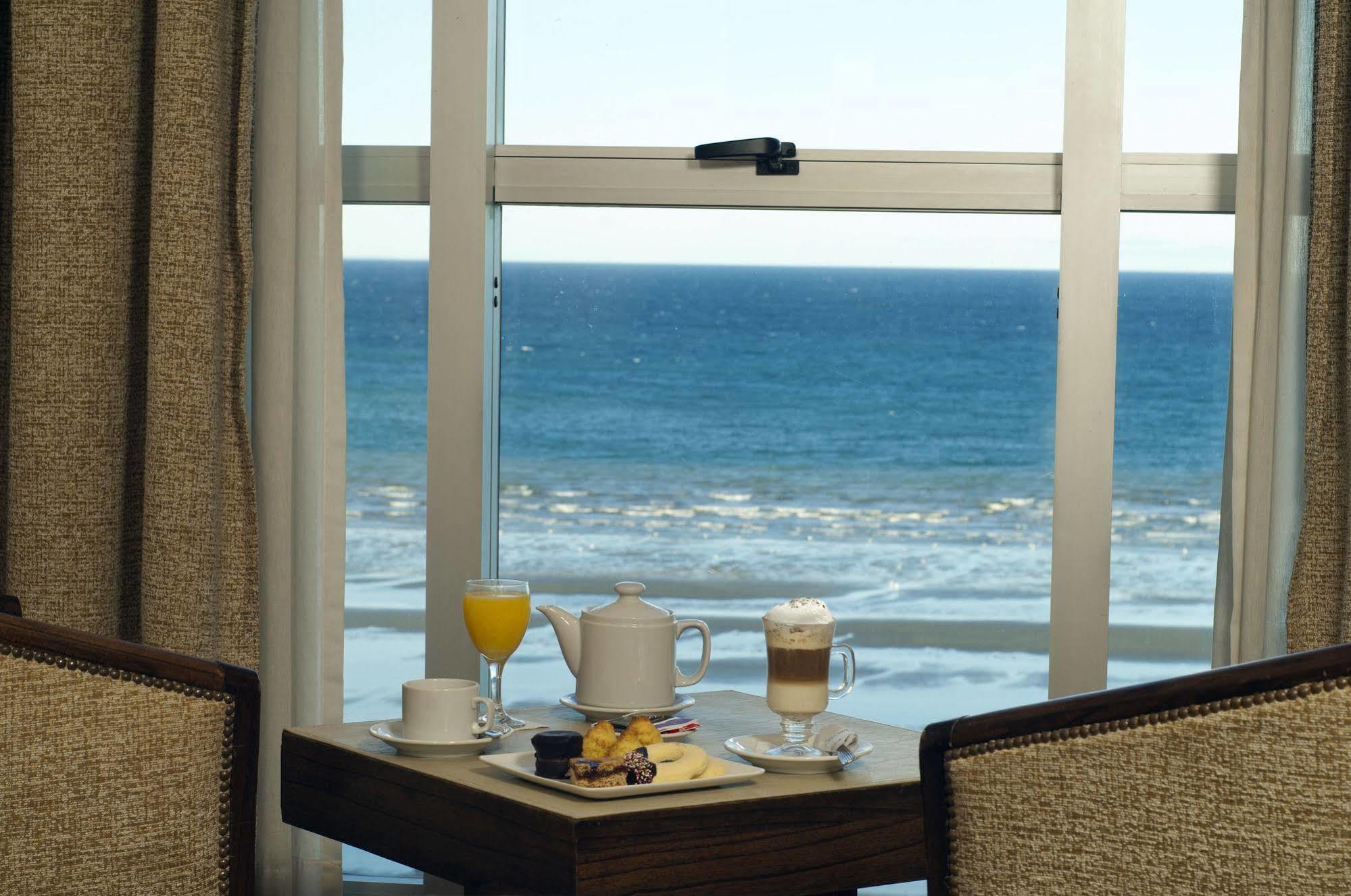 Hotel Piren Puerto Madryn Exterior photo